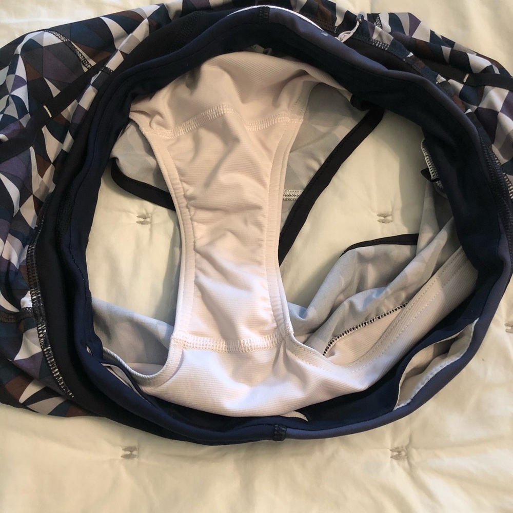 Lululemon speed shorts - Picture 4 of 4